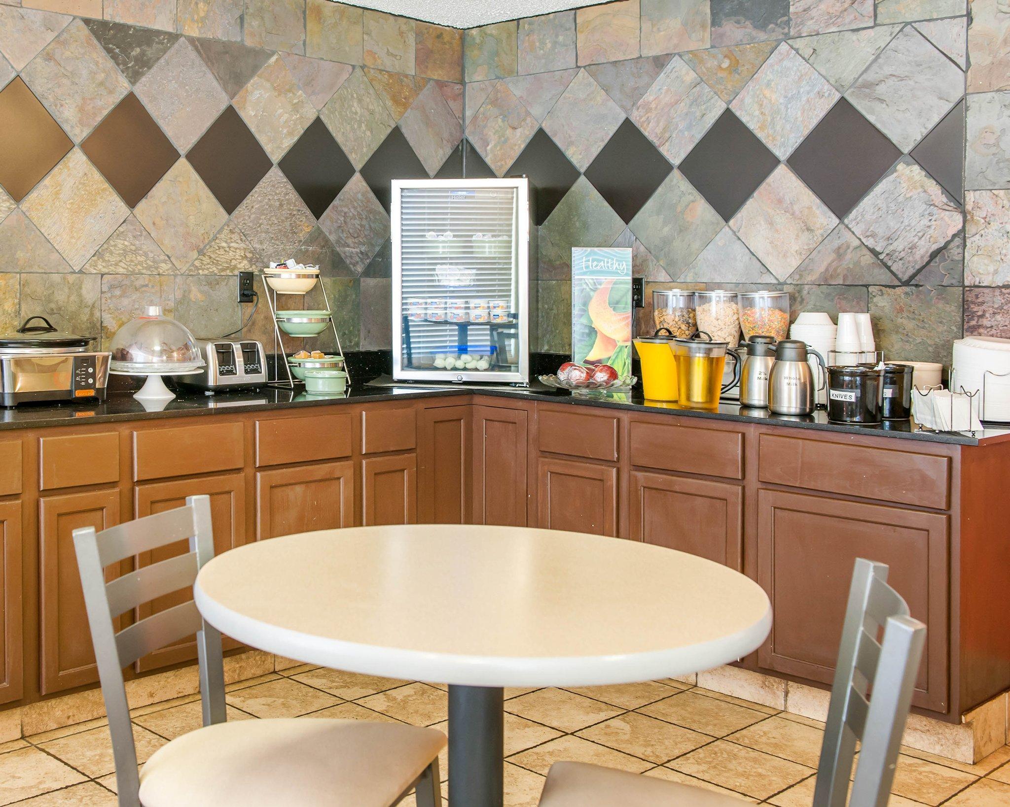 Quality Inn & Suites Lafayette I-65 Экстерьер фото