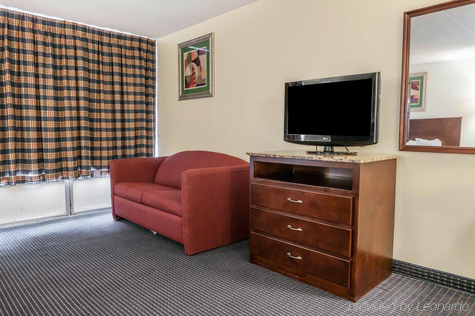 Quality Inn & Suites Lafayette I-65 Экстерьер фото